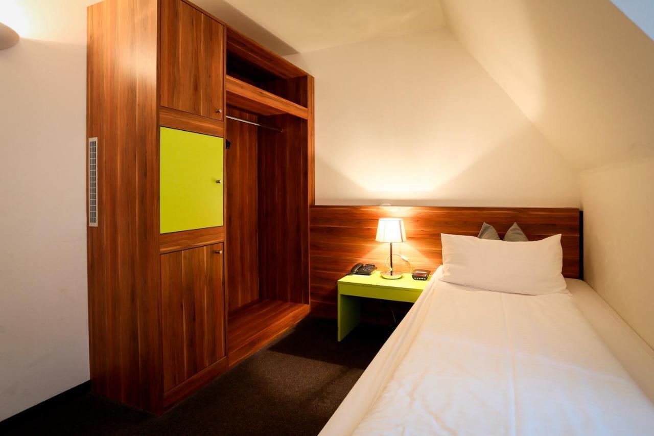 Hotel Schempp Bobingen  Eksteriør billede